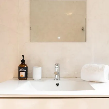 Konukevi Portugal Active Encosta House