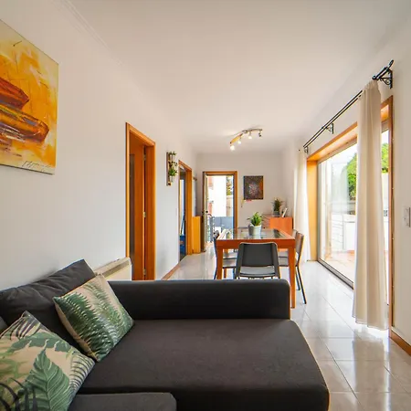 Encosta House - 4*