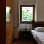 Encosta House - Vendégház 4*