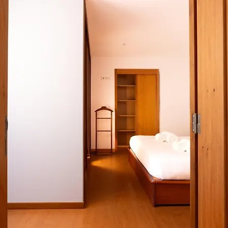 ゲストハウス Portugal Active Encosta House ビアナドカステロ