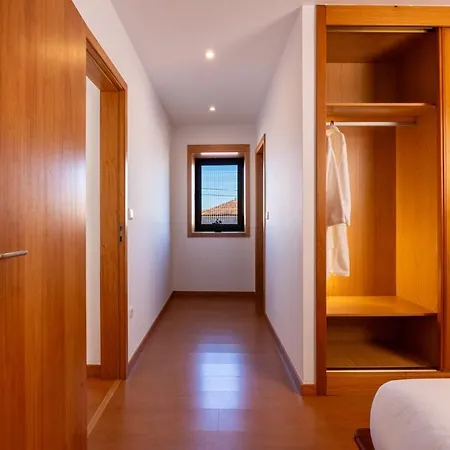 Portugal Active Encosta House 비아나도카스텔로