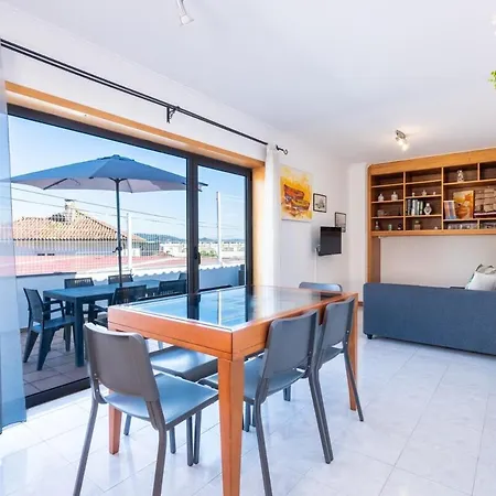 Portugal Active Encosta House 게스트하우스