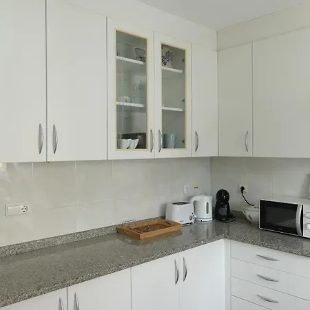 Pensjonat Encosta House - 4*