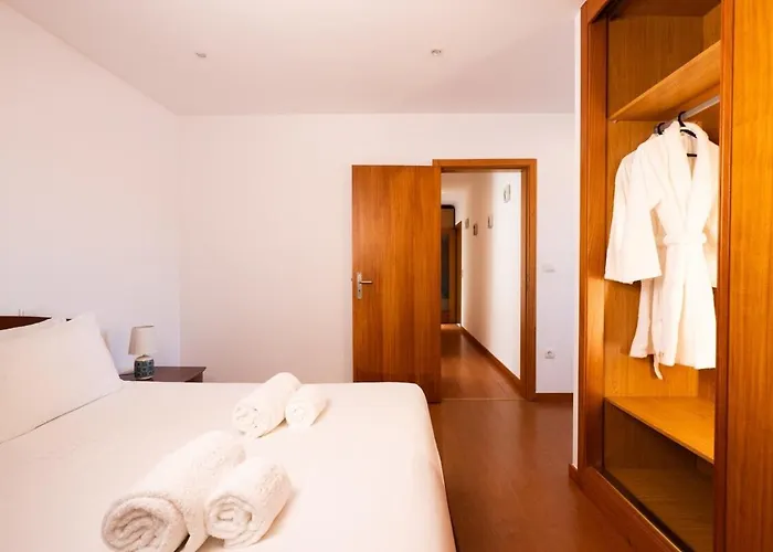 Portugal Active Encosta House