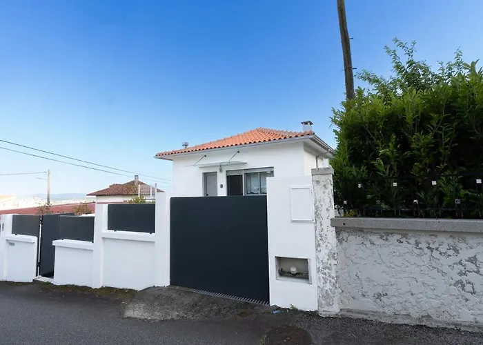 Portugal Active Encosta House