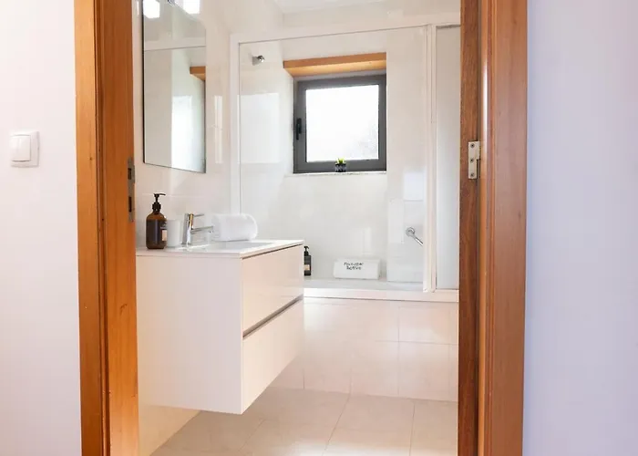 בית הארחה Portugal Active Encosta House 4*