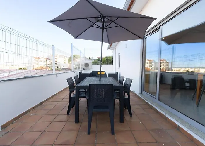 Portugal Active Encosta House בית הארחה